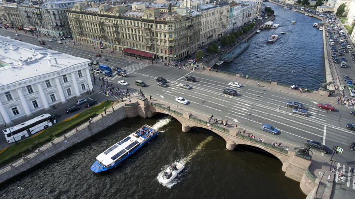ДТП на Мойке: Почему водитель увёл автобус в реку? Дело в прибыли, уверен эксперт