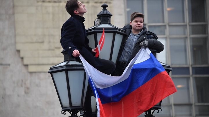 Иди, короче, газуй: Мамкиных оппозиционеров осадили обычные прохожие