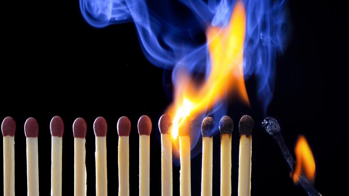 Горькие последствия политики Киева уместились в шести фото из Львова