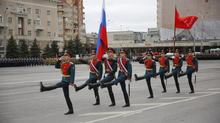 Парад Победы 2025 в Ростовской области: в каких городах, ограничения, салют