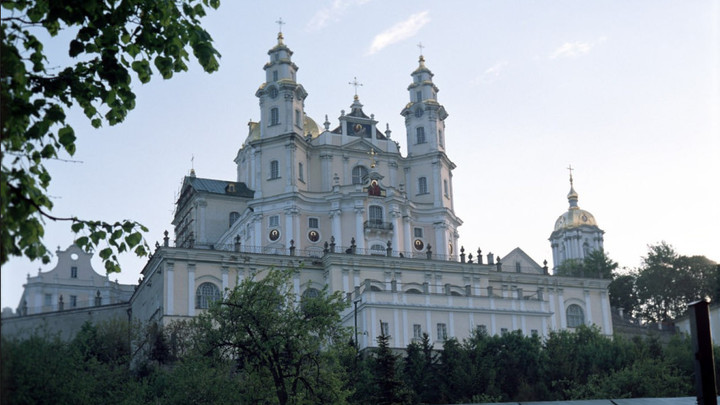 Безбожники и предатели открыли новую горячую точку на Украине: Под ударом Почаевская Лавра