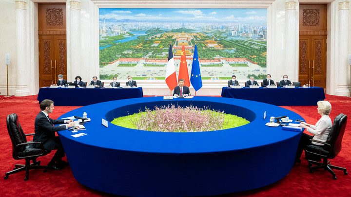 Макрон не смог заставить Си Цзиньпина передумать по поводу Украины – Politico