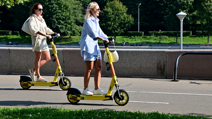 И смешно, и грустно: Михаил Делягин и Владимир Соколов о беде, которую не замечают власти