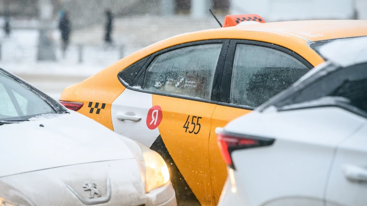 Оранжевые зоны в Яндекс Go: какие места в Петербурге попали под запрет вызова такси