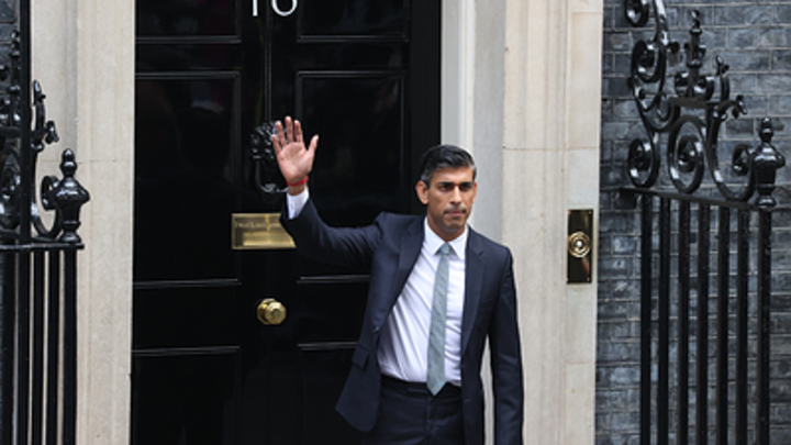 Запах зрады: Премьер Британии Сунак решил проверить помощь Украине