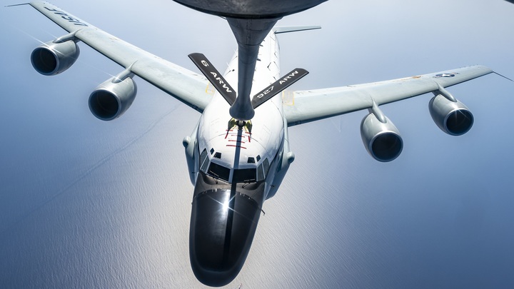 Готовится новая атака? США и Великобритания пригнали к Крыму целую авиагруппу