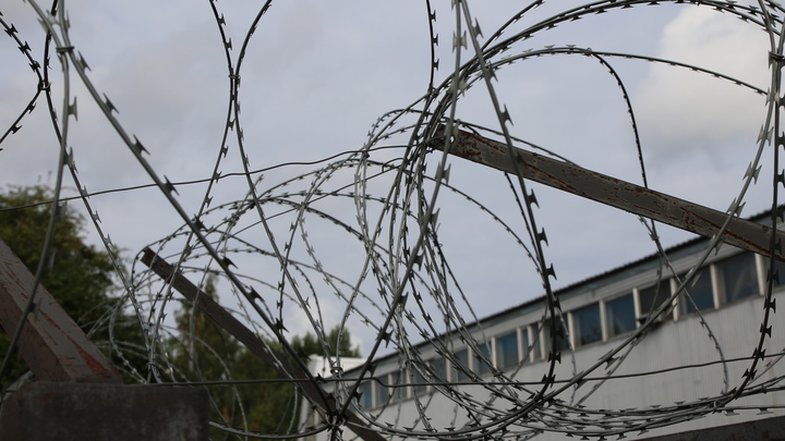 В Омске полицейский начальник мог покровительствовать сигаретному бизнесу