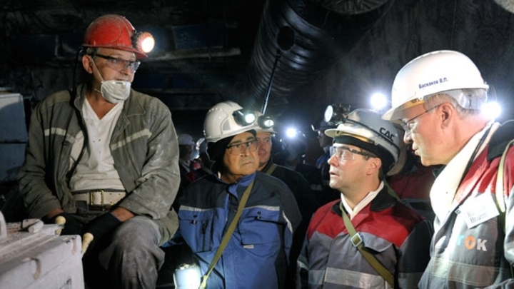 Дмитрий Медведев выразил соболезнования в связи с трагедией на шахте “Листвяжная” в Кузбассе