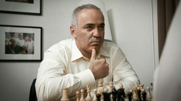 Зачем Гарри Каспаров* покусал омоновца