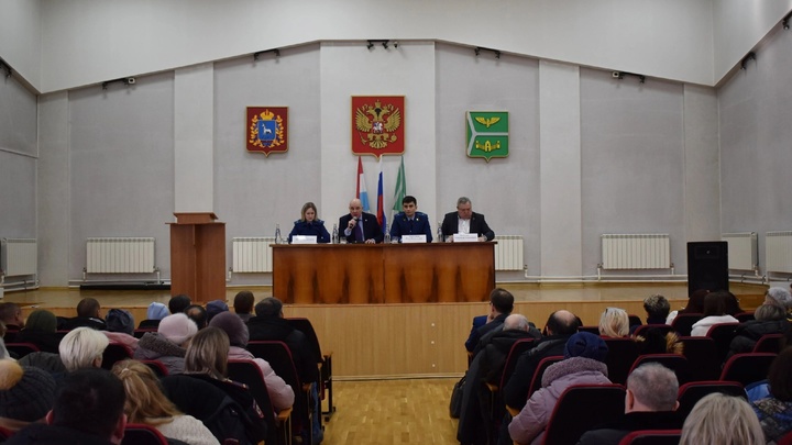 В Кинеле предпринимателям рассказали, что будет с ними после крупного пожара на местном рынке