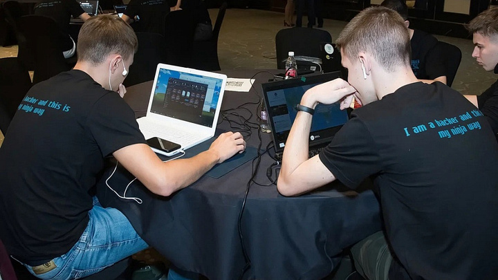 Две трети работающих кубанцев готовы трудиться за границей