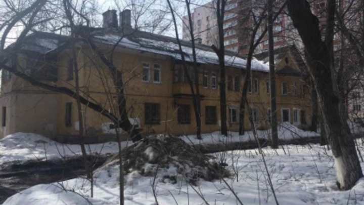 В Самаре возбудили уголовное дело по факту схода наледи на 3-летнего ребенка