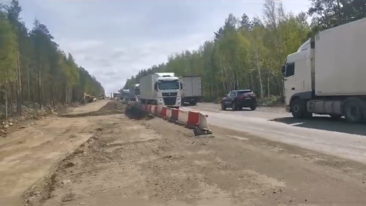 Челябинцев предупредили о пробках на трассе М-5 Урал