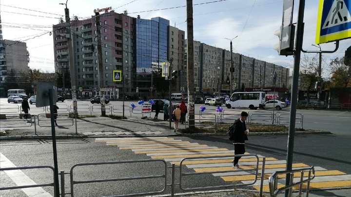 С первого в Челябинске частного отеля Виктория снимут вывеску