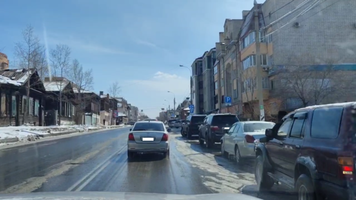Сергейкин призвал автомобилистов не бросать машины у обочин дорог в Чите