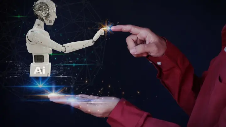 Мошенники запустили цифровые фабрики для атак на приложения банков