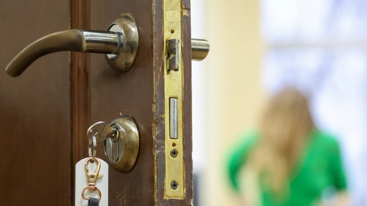 Аксененко: продажа жилья под влиянием мошенников должна караться уголовно