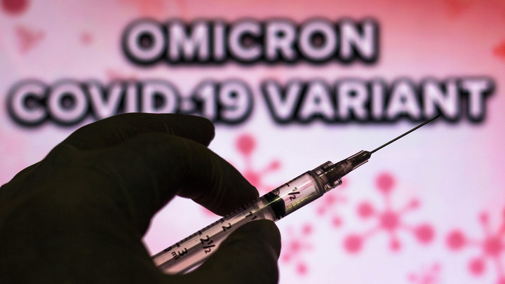 Как отличить заражение омикроном: Врачи перечислили основные симптомы