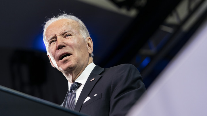 Бесконечно разговаривать невозможно: Попов предупредил Байдена после слов об Украине