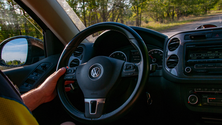 Названы четыре штрафа, которые могут грозить автомобилистам этой осенью