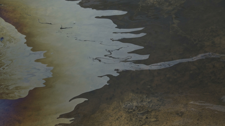 Дорога построена: Мазут с танкера Волгонефть-239 скоро откачают. Срок обозначен