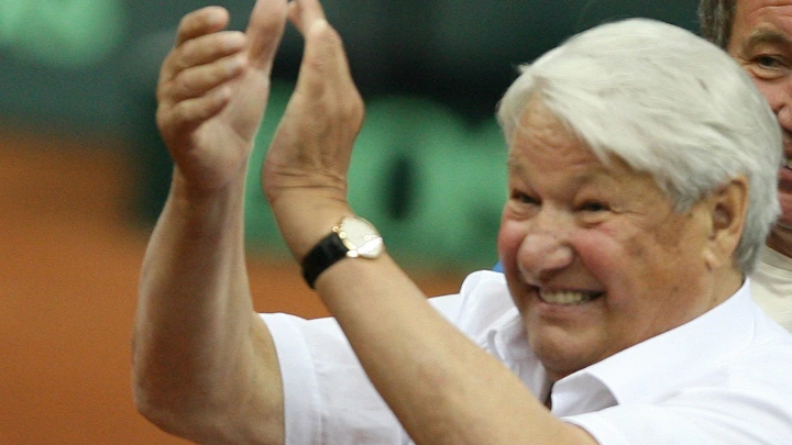 Прокололись. Но где? Ельцин Центр открылся в дворянском гнезде. Гражданка Австрии была главным героем