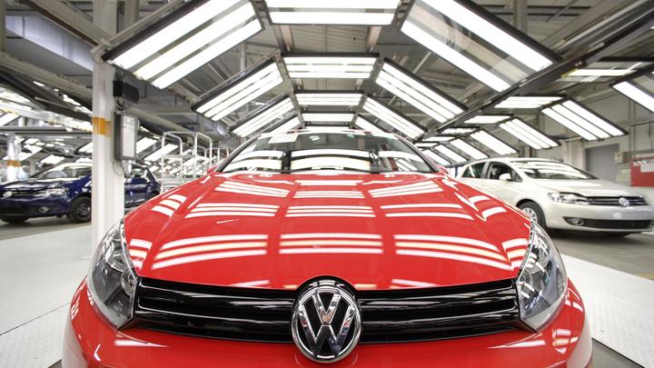 Volkswagen планирует “отступать” из Германии из-за нехватки русского газа