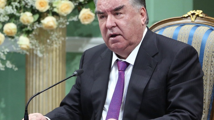 Хотим, чтобы уважали: Президент Таджикистана эмоционально обратился к Путину