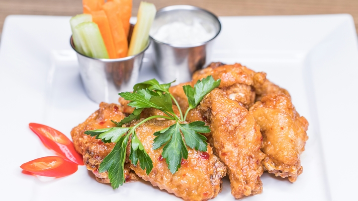 Как нужно ужинать, чтобы сохранить стройность: ответ диетолога