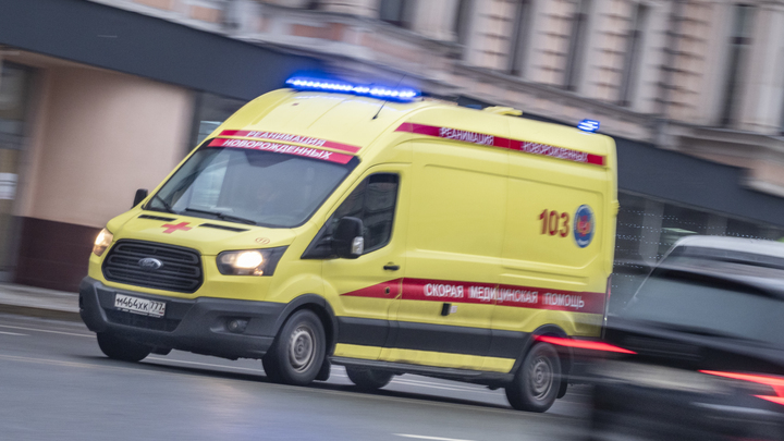 В Нижнем Тагиле водитель на Toyota Camry сбил человека на пешеходном переходе