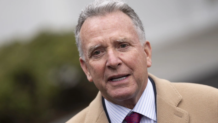 США готовы смягчить санкции против России: Но сначала нужно решить более важный вопрос