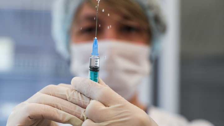 В России стартовали беспрецедентные испытания: Вакцину от рака впервые получат 50 жителей страны