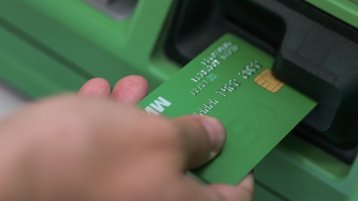 Если банк заблокировал ваш счет: порядок действий