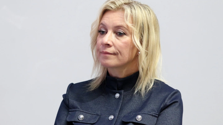 Хайль Карл! Гитлер капут!: Захарова ответила анекдотом на задержание британского политика Гэллоуэя