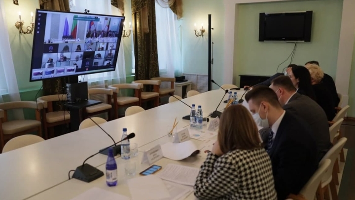 Осипов - минпланирования: без лекал, рукавов и пуговиц костюм вам на сшить