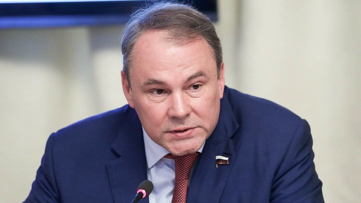 Пётр Толстой обратился к противникам QR-кодов, услышав жёсткое Как вы могли?