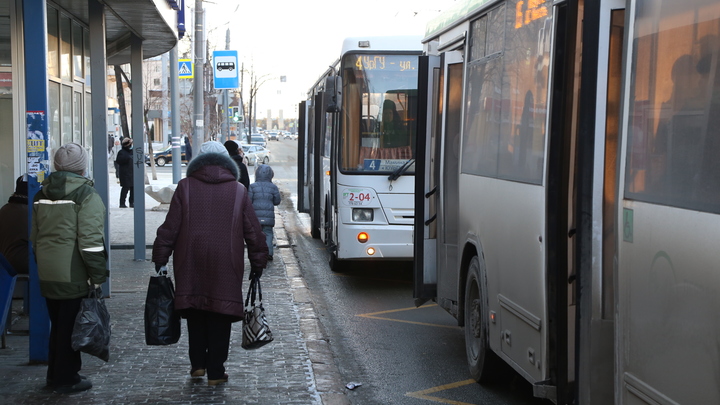 В Челябинске стоимость проезда в автобусе планируют повысить до 35 рублей