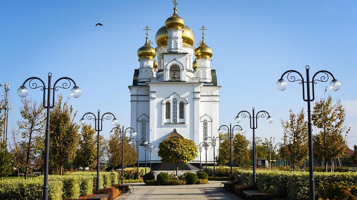 В Брюховецком районе открыли храм великомученика Георгия Победоносца, который возводили семь лет