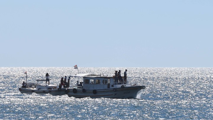 Киев направил к Крыму три военных катера. Все уничтожены