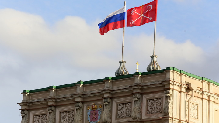 Суббота и воскресенье в Петербурге всё-таки будут выходными. Чиновники договорились