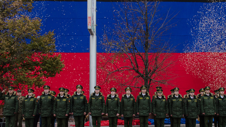 Лидеры ДНР и ЛНР официально попросили Путина признать республики