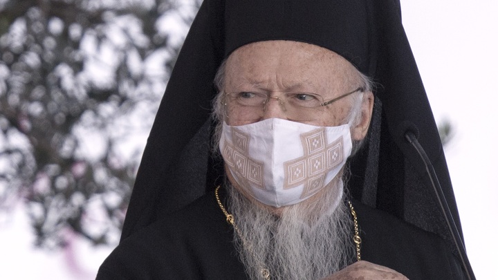 Прибывший в Киев глава Фанара проигнорировал верующих: Иуда есть Иуда