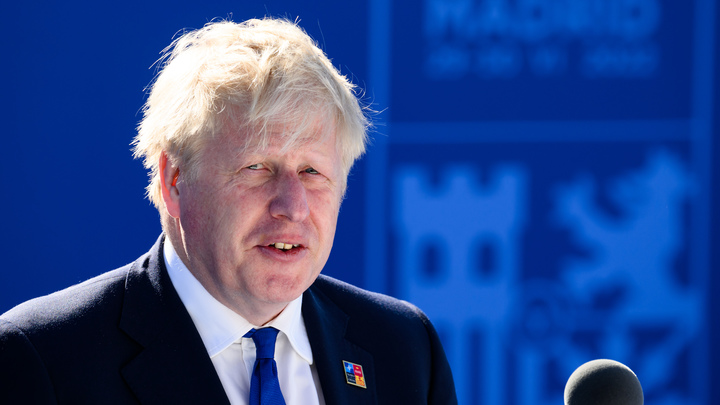 Джонсон позвал политиков на Бали, даже если приедет Путин