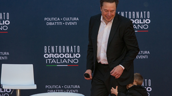 Илон Маск сломал Пентагону всю схему с инопланетянами