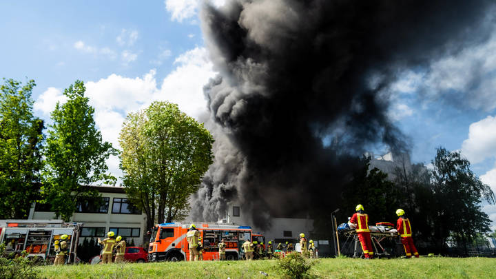 Поиск русских диверсантов увенчался успехом: В Германии обвинили Россию в причастности к пожару на заводе в Берлине