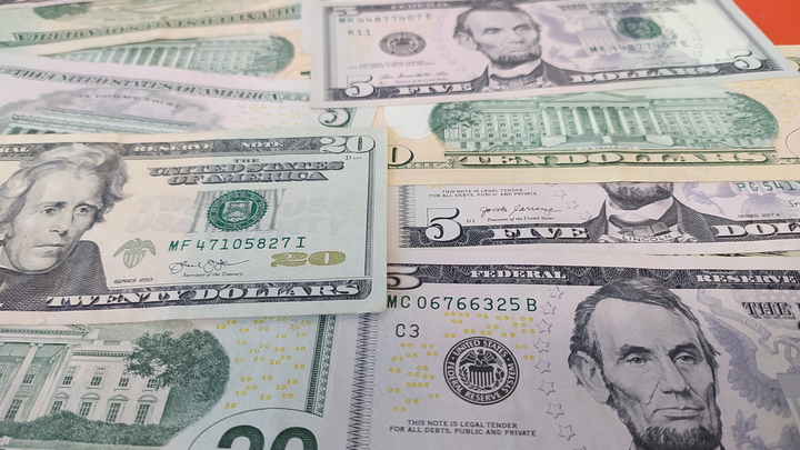 Эксперт назвал самую выгодную на сегодня валюту: Смотрите на стабильность