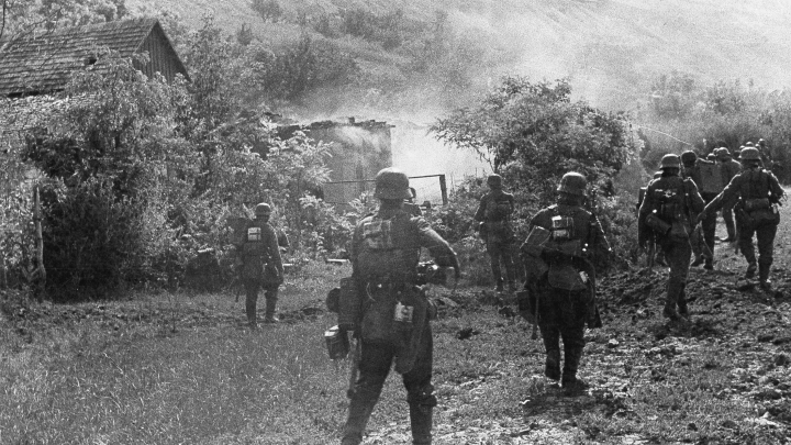 Откуда берутся эти русские?: Дневник битого немца. Он и подумать не мог, кто ему противостоит