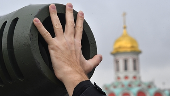 Прощёное воскресенье 2025: Когда отмечать и как правильно просить прощение у близких