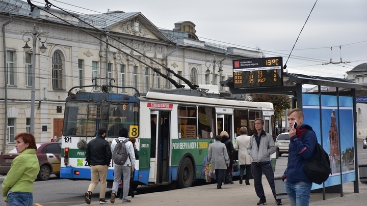 Странная трата бюджетных денег: табло на остановках во Владимире будут показывать погоду