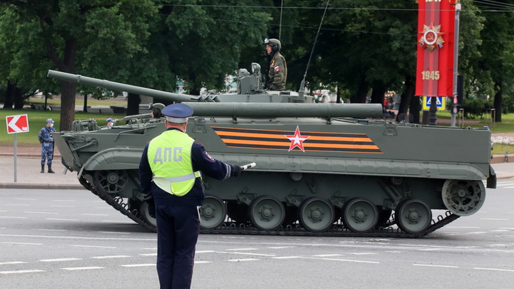 Жители Екатеринбурга стали получать сообщения от МЧС о перекрытии центра 21 апреля
